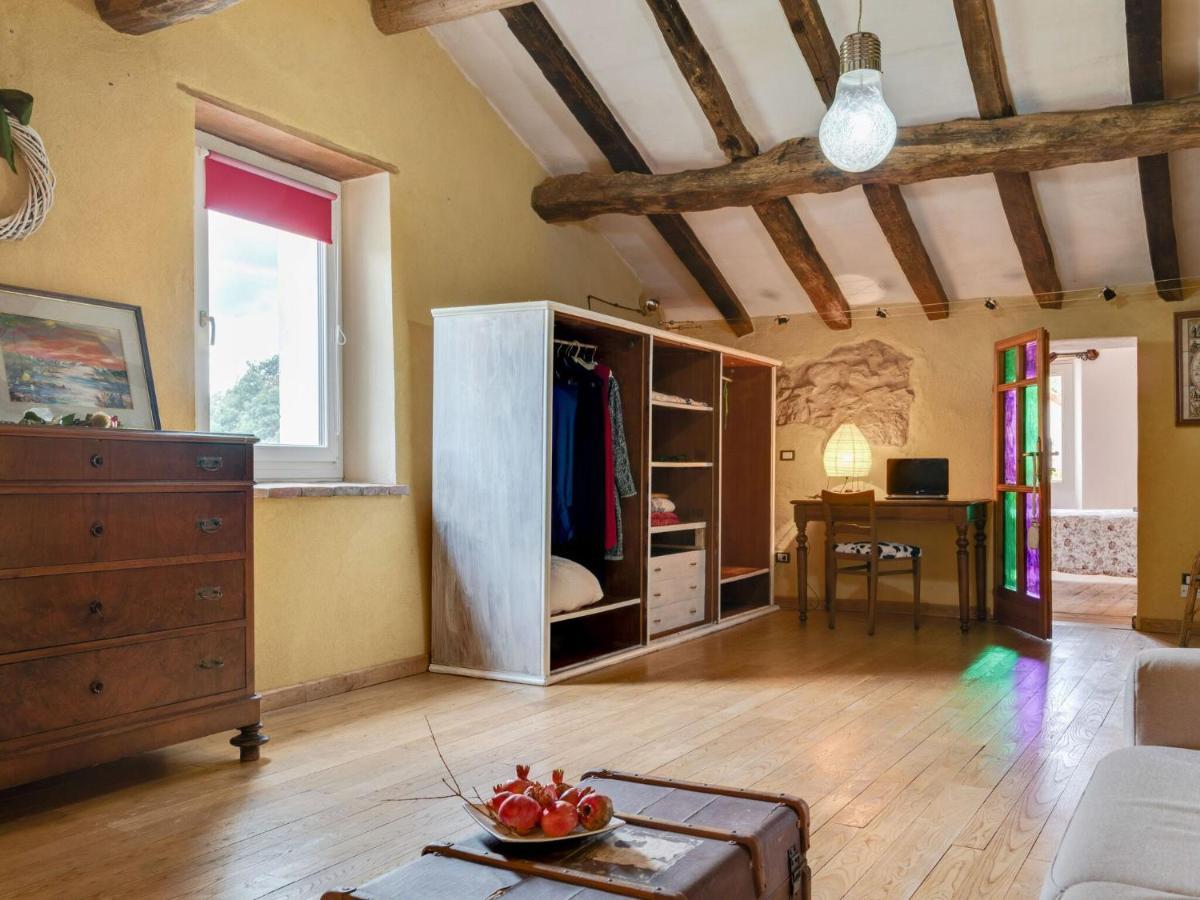 Soulful Holiday Home In Modena Wth Garden Oda fotoğraf